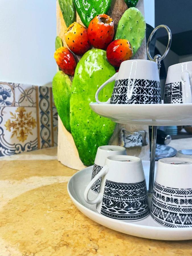 La Trinacria Mare Apartment Palermo Ngoại thất bức ảnh
